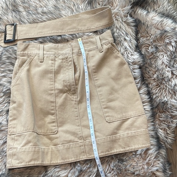 Banana republic skirt - Picture 3 of 4